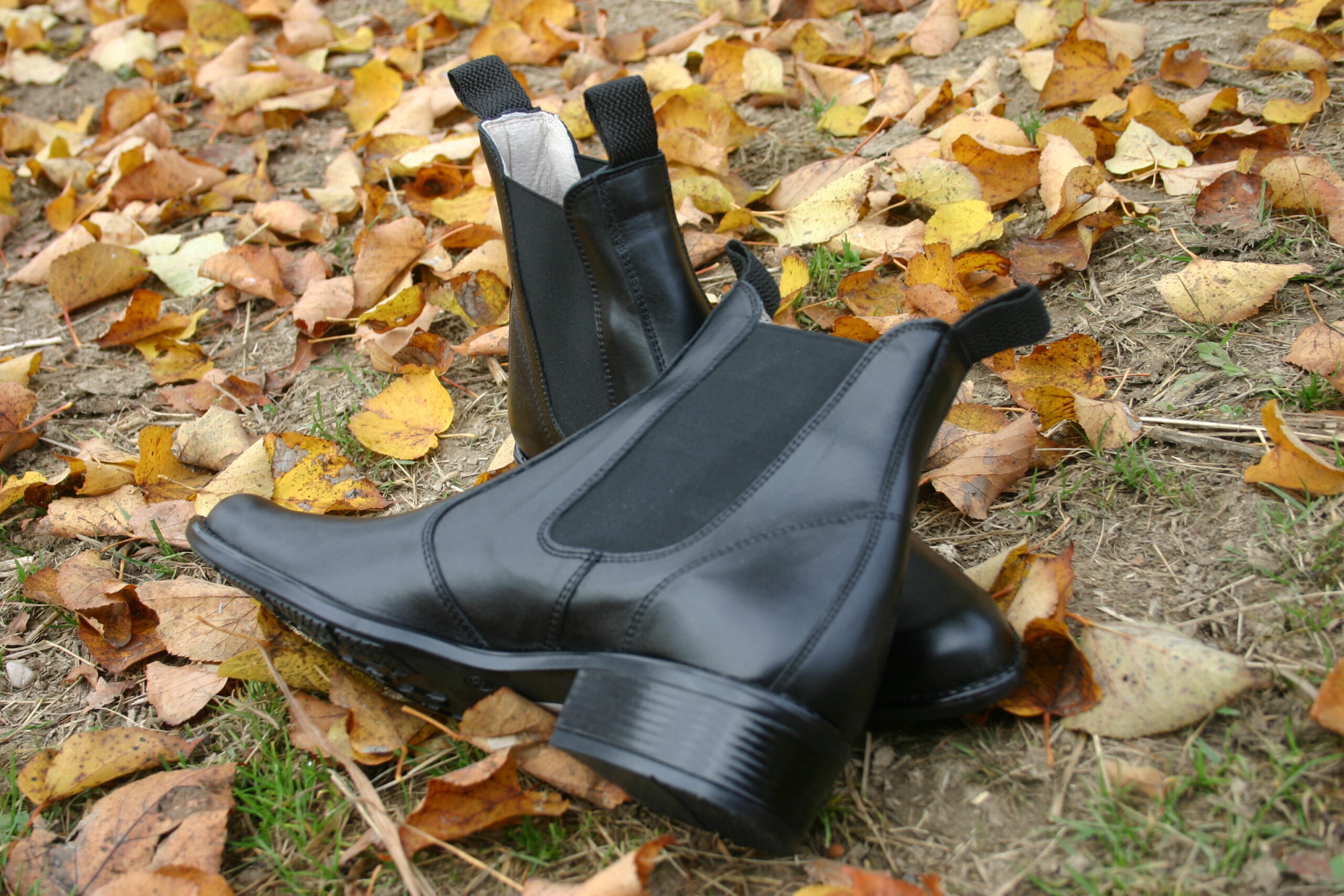 KLASYCZNE SZTYBLETY WSUWANE DAMSKIE - obrazek 2